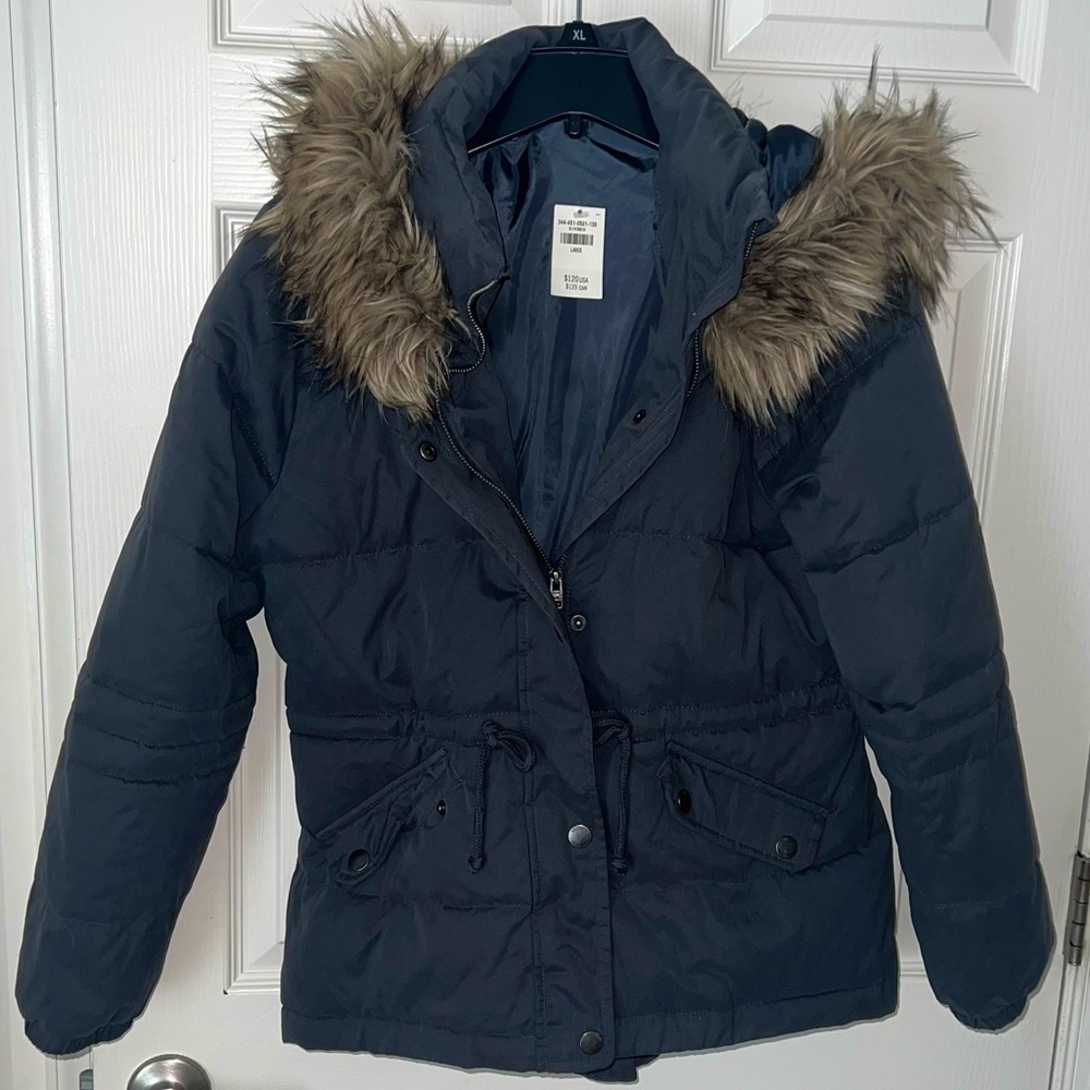 Large Hollister puffer jacket